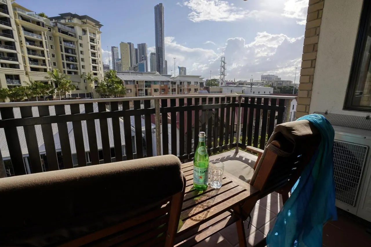 Central Brunswick Apartment Hotel Brisbane 4*,  Australia